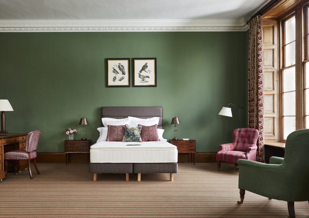 Hotel Premier Pillow Top