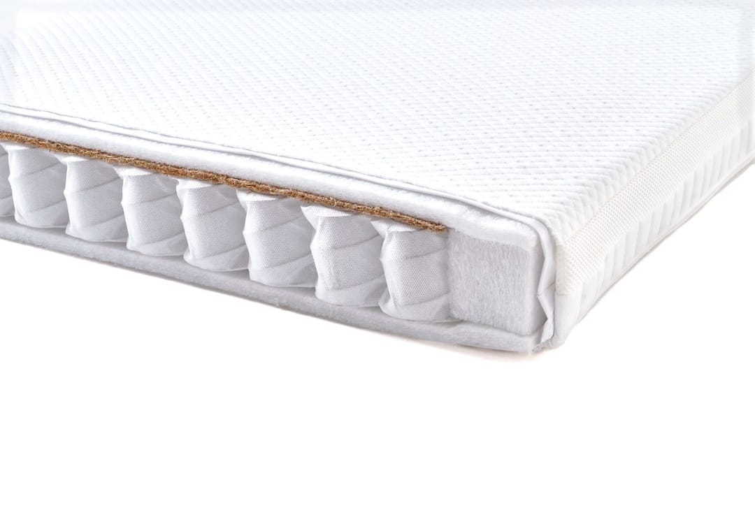 Sleepeezee Premium Dual Cot Mattress cutout image